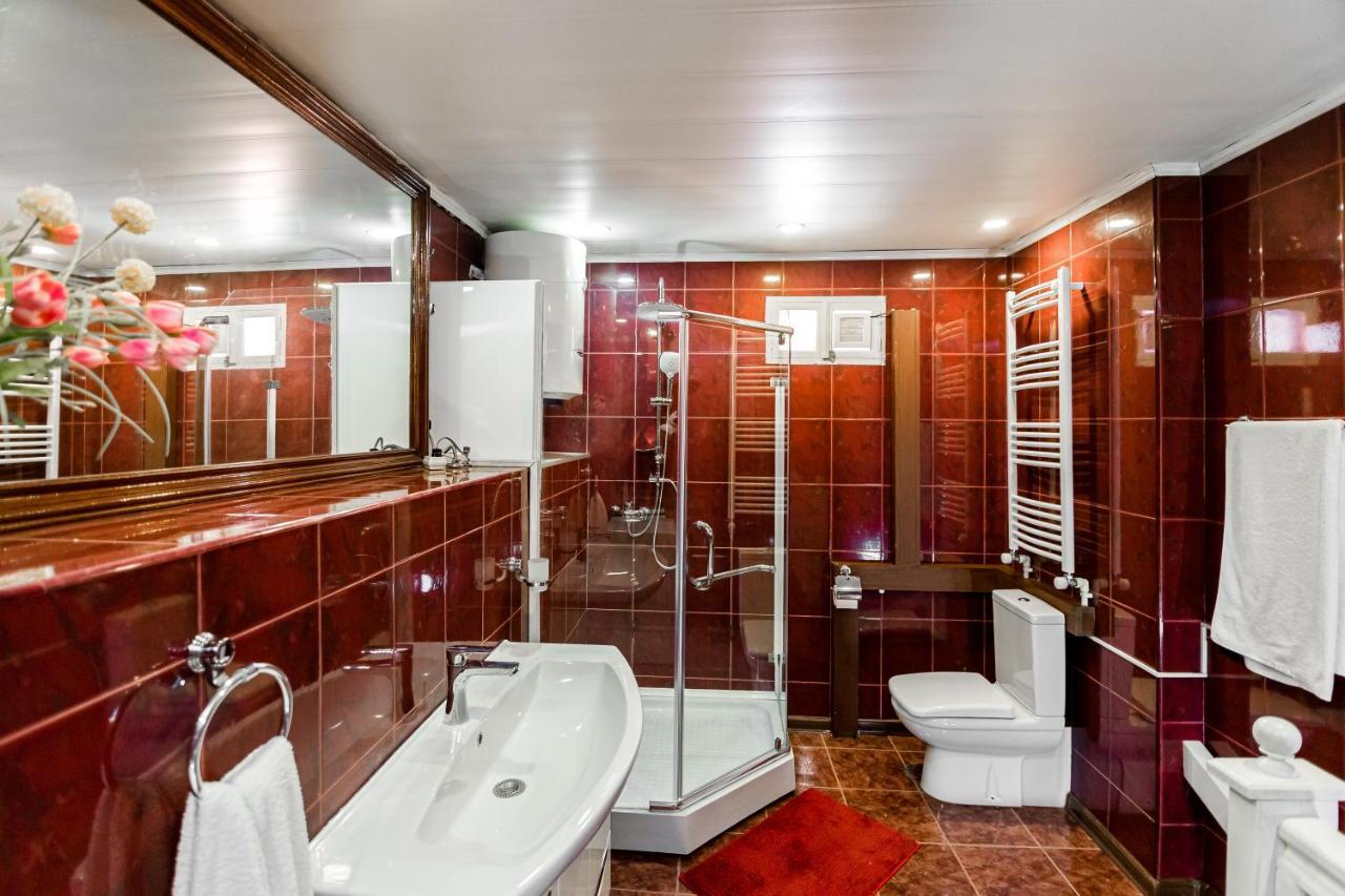 Rustaveli Central Aparthotel Tbiliszi Kültér fotó